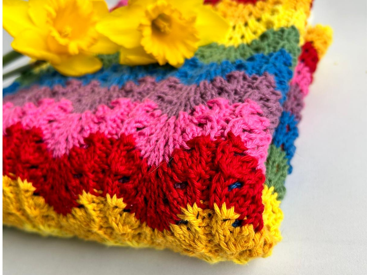 Rainbow Cotton Receiving Blanket (Bright)